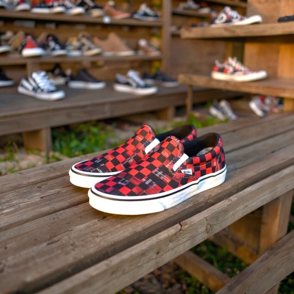 Vans Women's Comfycush Slip-On Plaid Check Canvas Sneaker NWOT, Women’s 6.5 - Picture 1 of 9